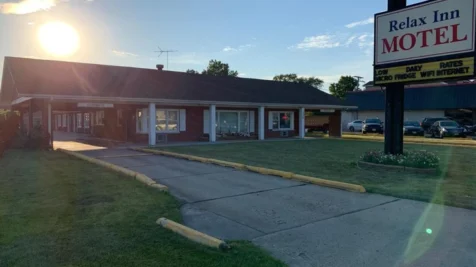 new-relax-inn-bridgeview-illinois-main-hero