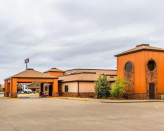 quality-inn-suites-marion-main-hero
