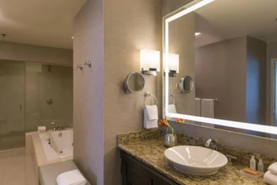 renaissance-tampa-international-plaza-hotel-main-hero