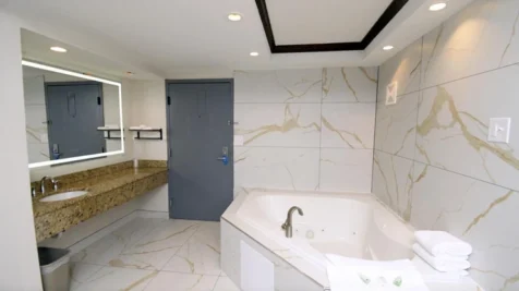 rodeway-inn-suites-main-hero