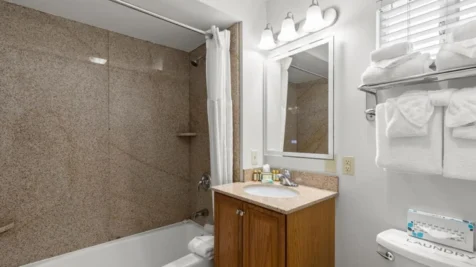 the-beachcomber-motel-and-spa-on-the-beach-main-hero