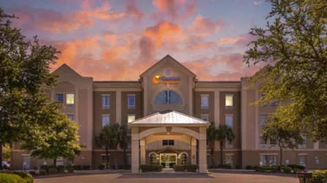 Comfort Suites Myrtle Beach Central – Myrtle Beach