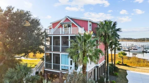 Regatta Inn – Folly Beach