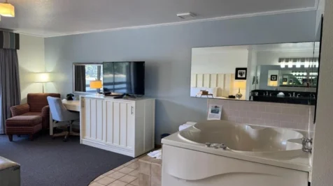 River House Inn, a Baymont by Wyndham – Florence